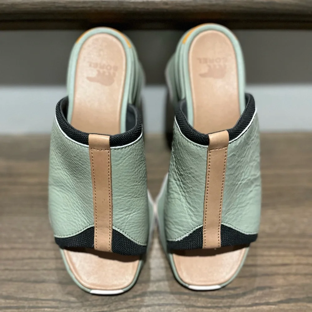 Sorel Kinetic Impact Slide Sandal Size 7 1/2 - Picture 2 of 7